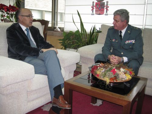 El delegado del Gobierno recibe al general José Manuel Díez Cubelos, nuevo jefe de la 12ª Zona de la Guardia Civil-Castilla y León, que toma posesión el 11 de enero